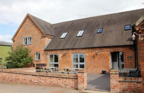 Denstone House | Explore Somersal Cottages: Family-Friendly with Hot Tub