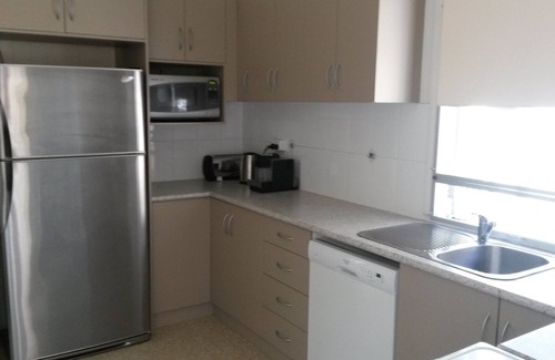 Somerset Dam House | Inviting Somerset Dam Accommodation at The Lock Up
