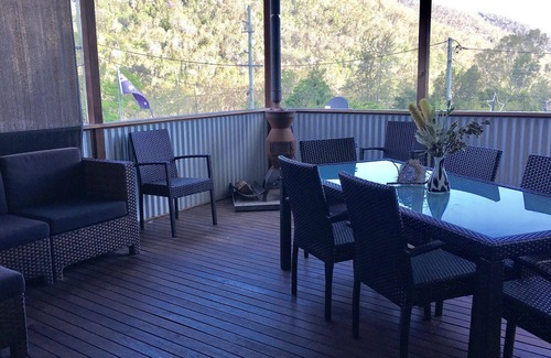 Somerset Dam Cottage | Somerset Dam Cottage