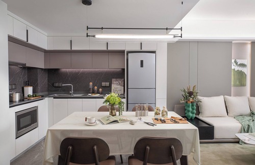 Han Yang Apartment | Discover Somerset Future Center Wuhan: Rated 9.4/10 with Spa