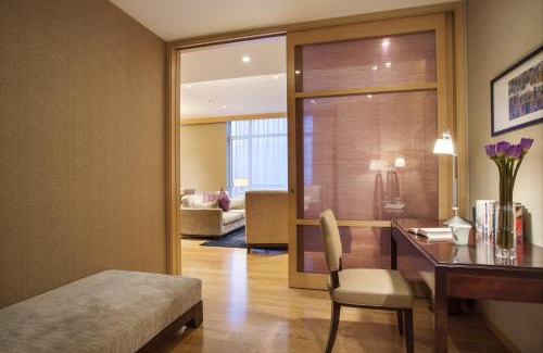 Jinzhou District Apartment | Elegant Somerset Grand Central Dalian with Pool & Hot Tub