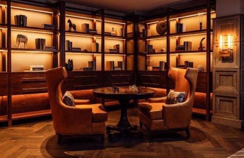 Lyons Hotel | Discover Somerset Hills Hotel: Oceanfront Retreat Awaits