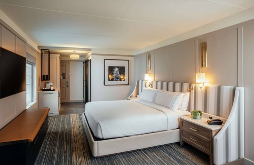Lyons Hotel | Discover Somerset Hills Hotel: A 4-Star Retreat with Spa & Pool