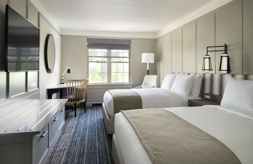 Lyons Hotel | Discover Somerset Hills Hotel: A 4-Star Retreat with Spa & Pool