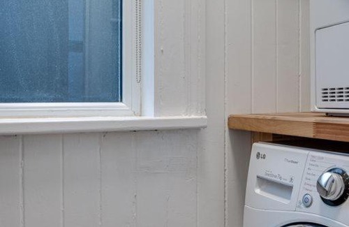 Bangor House | Discover Somerset House: Child-Friendly Bliss Awaits
