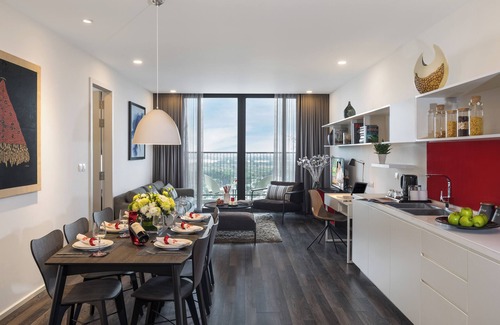 Quang An Apartment | Discover Somerset West Point Hanoi: 4-Star Guest Favorite