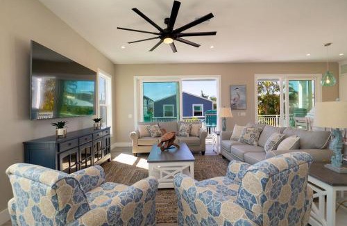Bradenton Beach House | Discover Somewhere in the Sun with Oceanfront Views