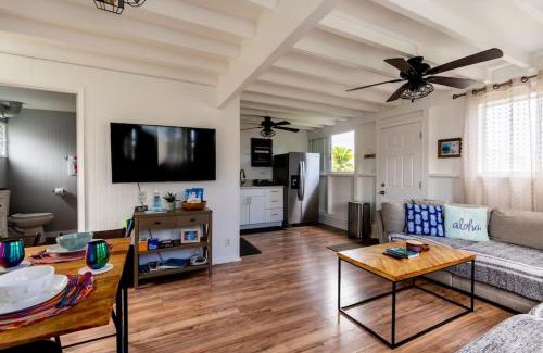 Hilo House | Family-Friendly Escape: Somewhere over the Rainbow Loft