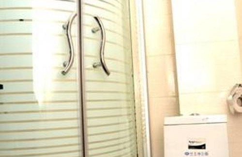 Port Harcourt Cabin | Relaxing Room at Somitel Hotels and Resort with Pool & Hot Tub