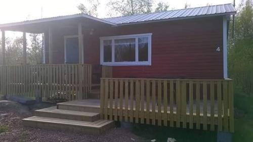 Foglo House | Family-Friendly Retreat at Sommarö Stugor with Hot Tub