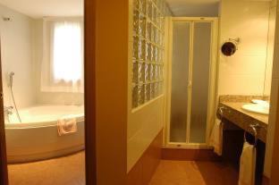 Benasque Hotel | Relax at SOMMOS Hotel Benasque Spa with Pool & Hot Tub