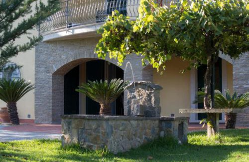 Albanella House | Indulge at Somnium La Dimora Del Relax - Rated 9.3/10!