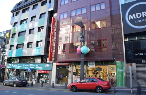 Avenida Meritxell Hotel | Pet-Friendly Somriu Hotel City M28: Family Fun Awaits
