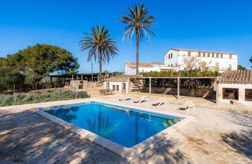 Manacor Apartment | Experience Son Crespi Vell: 4-Star Retreat with Pool & Family-Friendly Amenities