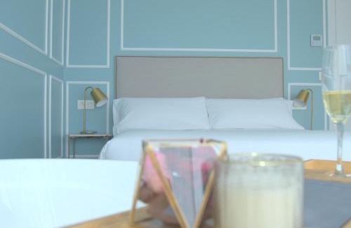 Fisterra Apartment | Oceanfront Apartamentos Son do Faro: 10/10 Guest Rated