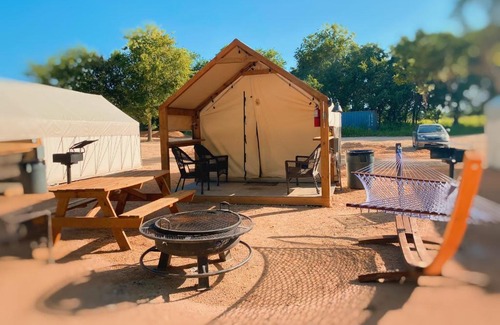 Prairie Lea Other | Romantic Glamping Cabin on the Beautiful San Marcos River