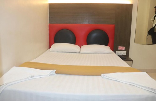 Mira Road East Hotel | Inviting Sona Lodging Bhargav Palace with Breakfast Included