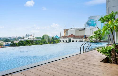 Kebayoran Lama Apartment | Relax at Sonata by Kozystay - Pondok Indah with Pool Access