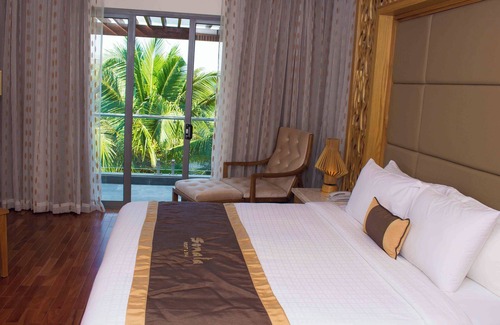 Phan Thiet Resort | Relax at Sonata Resort & Spa with Pool and Spa Amenities