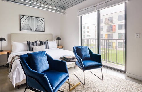 Midtown Apartment | Sonder at Mid Main Lofts