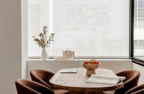 Palos de la Frontera Apartment | Family-Friendly Getaway at Sonder Sofia Hotel