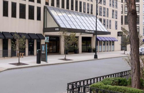 Streeterville Apartment | Sonder by Marriott Bonvoy Onterie Apartments Magnificent Mile