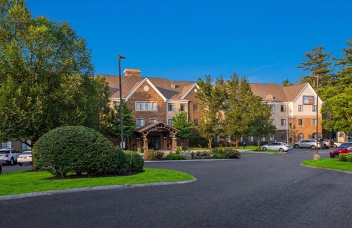 Andover Hotel | Discover Sonesta ES Suites Andover Boston: Pet Friendly Escape