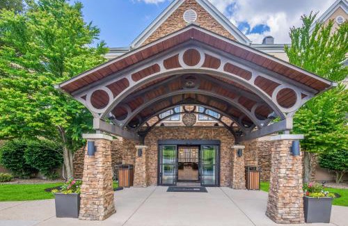Andover Hotel | Discover Sonesta ES Suites Andover Boston: Pet Friendly Escape