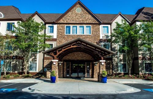 Alpharetta Hotel | Family-Friendly Sonesta ES Suites in Alpharetta Avalon