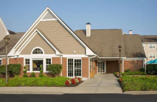 Barracks Road Hotel | Pet Friendly Suites at Sonesta ES Charlottesville University