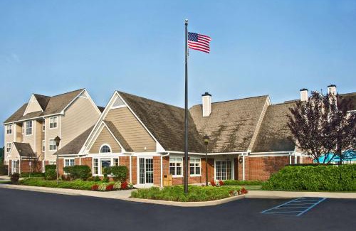Barracks Road Hotel | Pet Friendly Suites at Sonesta ES Charlottesville University