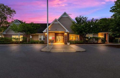 Mount Tabor Hotel | Pet-Friendly Getaway at Sonesta ES Suites Parsippany
