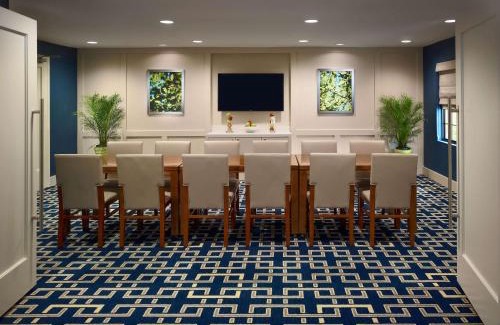 Princeton Hotel | Pet-Friendly Sonesta ES Suites Princeton with Pool Access