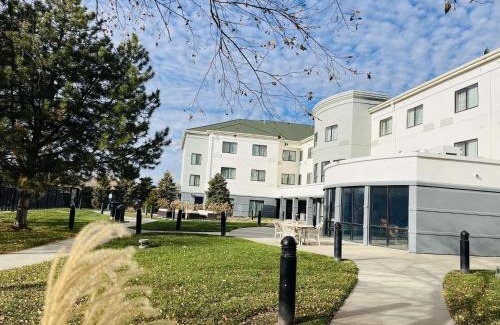 Junction City Hotel | Pet-Friendly Courtyard by Marriott Junction City with Pool