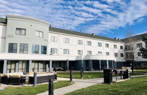 Junction City Hotel | Pet-Friendly Courtyard by Marriott Junction City with Pool