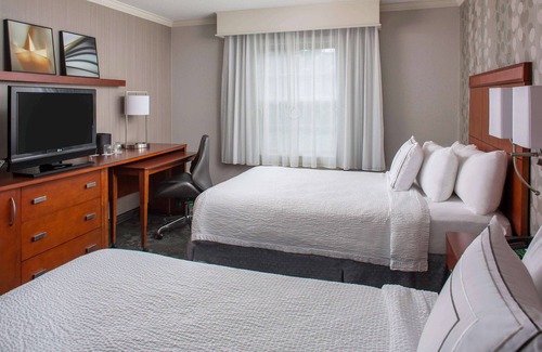 South Lowell Hotel | Relax at Sonesta Select Boston Lowell with Great Amenities
