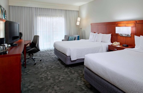 Waldron Hotel | Discover Comfort at Sonesta Select Kansas City Airport