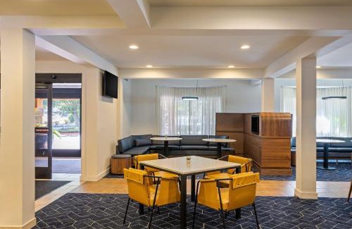 Pleasant Hill Hotel | Pet-Friendly Sonesta Select Pleasant Hill with Great Amenities
