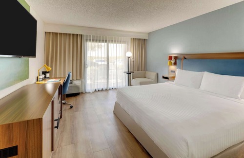 Mayo Clinic Hotel | Convenient Stay at Sonesta Select Scottsdale with Spa & Pool