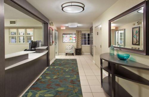 Troy Hotel | Cozy Stays at Sonesta Simply Suites Detroit Troy