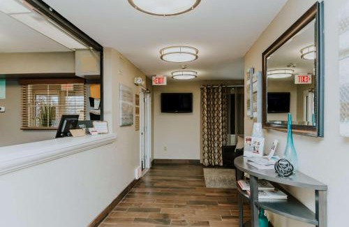 Richfield Hotel | Pet-Friendly Stay at Sonesta Simply Suites Minneapolis