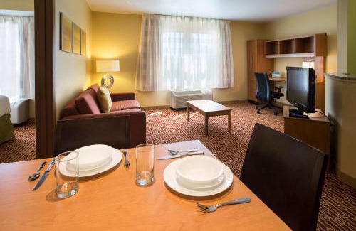 Shea Business Park Hotel | Discover Sonesta Simply Suites in Scottsdale, Pet Friendly!