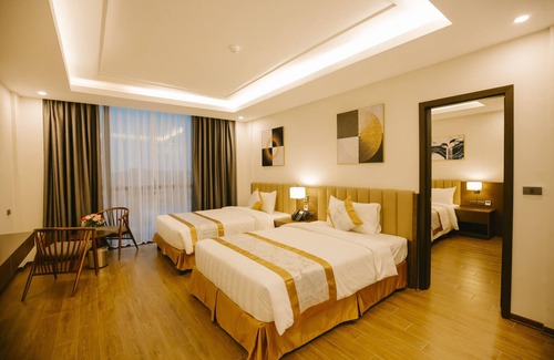 Nghi Xuan Hotel | Prime Location at Songlam Waterfront Hotel with Pool & Spa