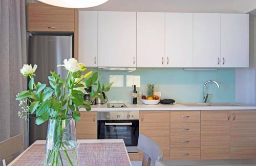 Agii Apostoli Apartment | Beachfront Sonja 1 Apartment with Pool & Ocean Views