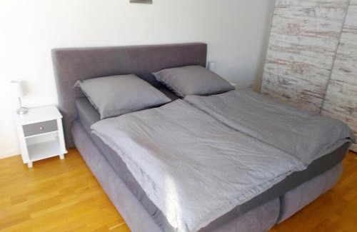 Bad Honnef Apartment | Family-Friendly Sonnen-Apartment with Pet Welcome
