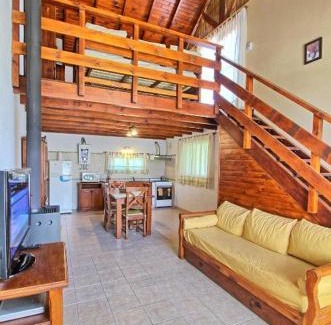 Villa General Belgrano House | Pet-Friendly Sonnen Haus: 4-Star Stay with Pool Access