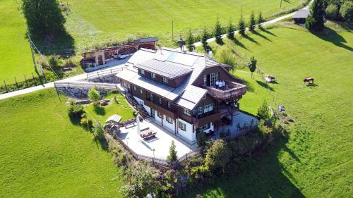 Michaelerberg Apartment | Pet-Friendly Sonnenalm Mountain Lodge - Rated 10/10 for Comfort