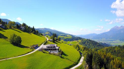 Michaelerberg Apartment | Pet-Friendly Sonnenalm Mountain Lodge - Rated 10/10 for Comfort