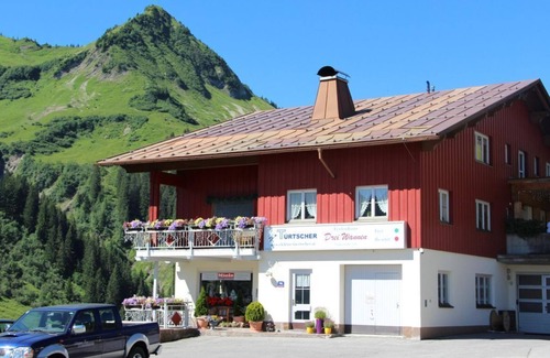 Damuels Apartment | Sonnenappartement - Appartements Drei Wannen