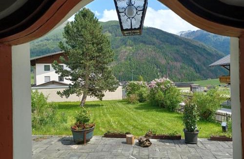 Großdorf Apartment | Exceptional Sonnenhof: Family-Friendly Retreat with Top Ratings